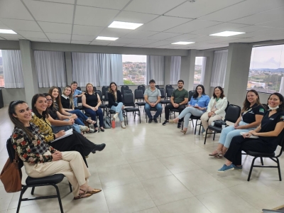 Profissionais de outras regionais visitam Centro Especializado em Reabilitação do CISNORPI